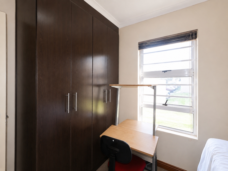 2 Bedroom Property for Sale in Buh Rein Estate Western Cape